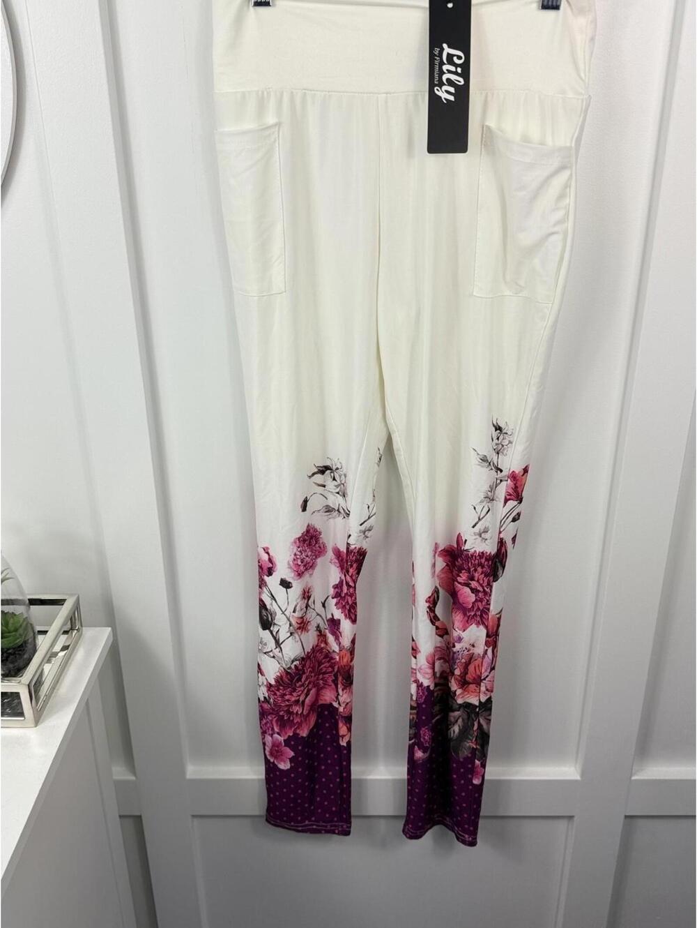 Cute NWTs Lily Pants Size S/M